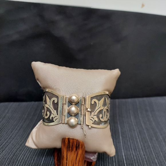 VINTAGE Handmade Sterling Silver Bracelet - Picture 3 of 6